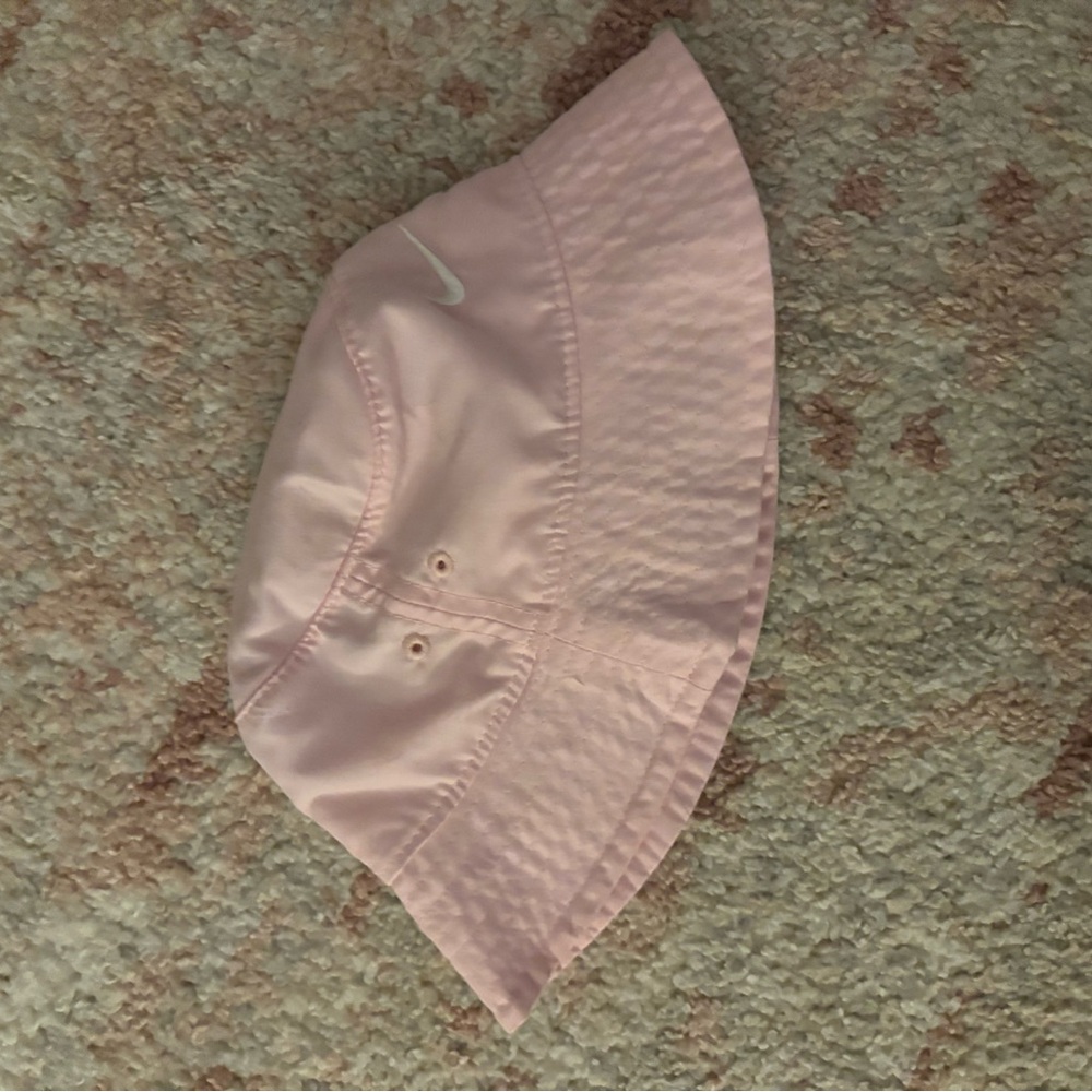 Nike infant bucket hat